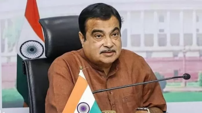 New Toll Policy: Toll tax exemption for a year for ₹3000, you can drive on the expressway without stopping