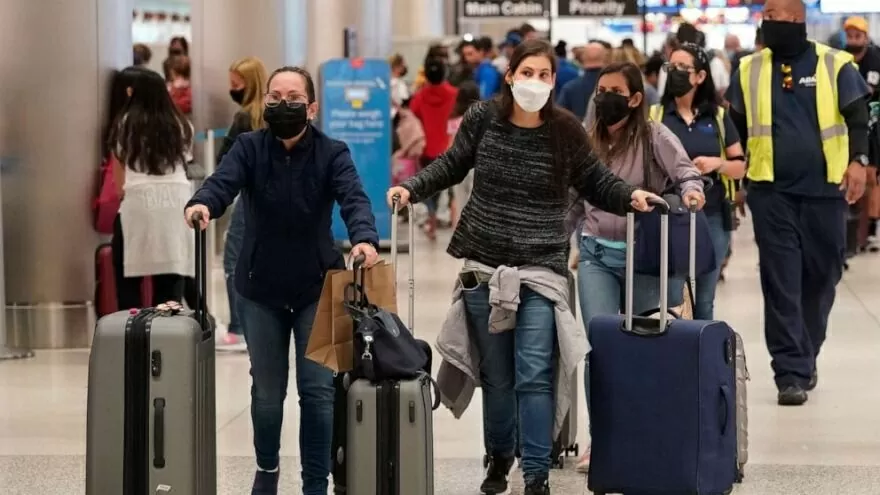 Airport Rules Change: Now these items cannot be taken in the plane during travel, otherwise fine will be imposed Airport Rules Change: Now these items cannot be taken in the plane during travel, otherwise fine will be imposed