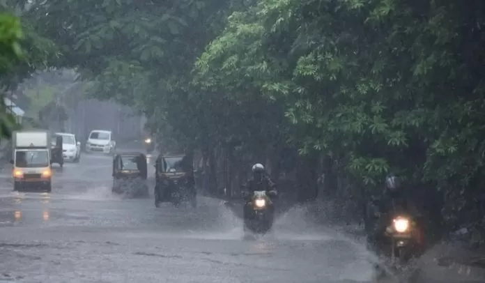 Weather Update: Cold winds brought down the night temperature, Meteorological Department issued an alert of heavy storm and rain