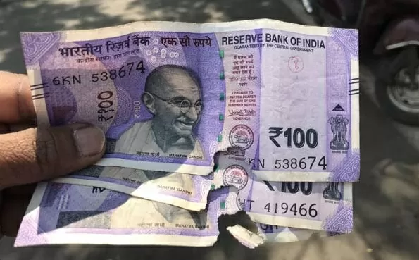 Torn Notes Rules: How many torn notes do banks replace at one time? Know RBI rules
