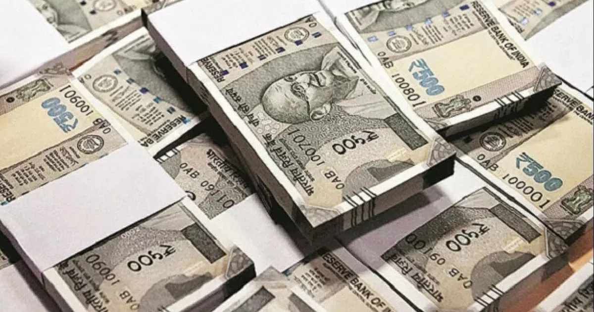 LIC's best scheme: You have to pay premium for 4 years and you will get a full one crore