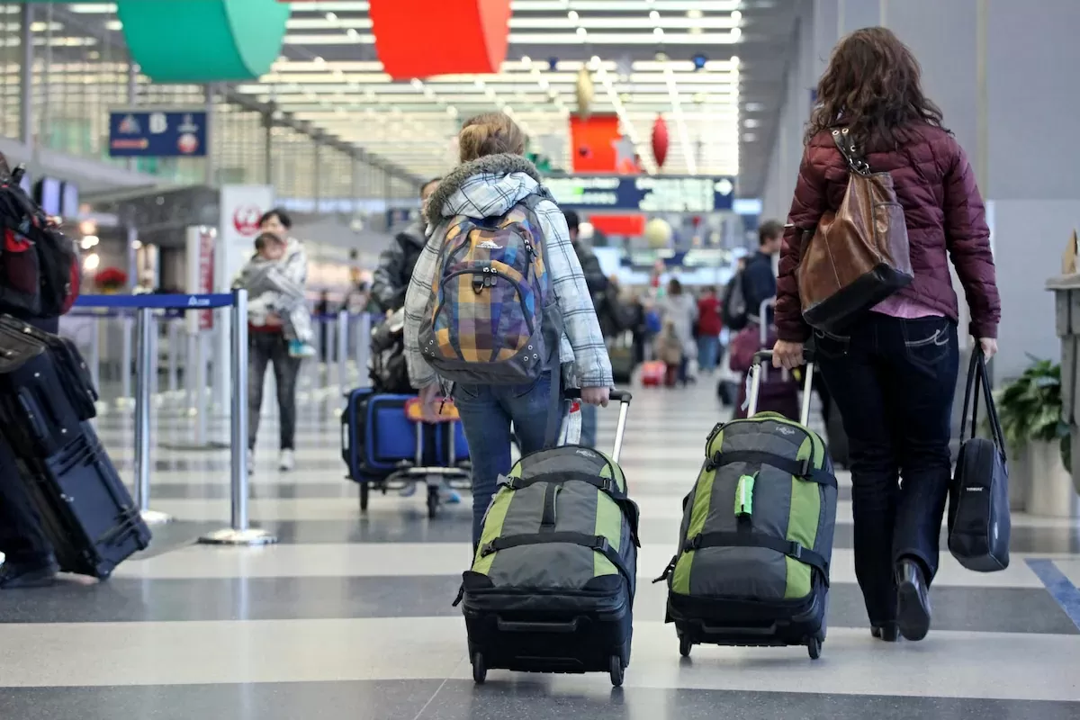 New Flight Service: Good news for air travellers, flights to Mumbai will also be available from Hindon Airport, know when they will start