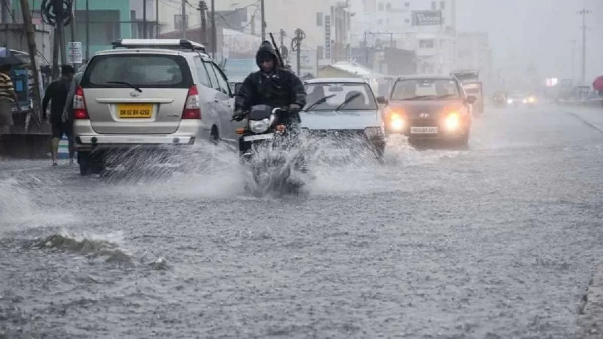 IMD Rain Alert: There is a possibility of heavy storm and rain in Delhi-NCR again today, know the weather condition IMD Rain Alert: There is a possibility of heavy storm and rain in Delhi-NCR again today, know the weather condition