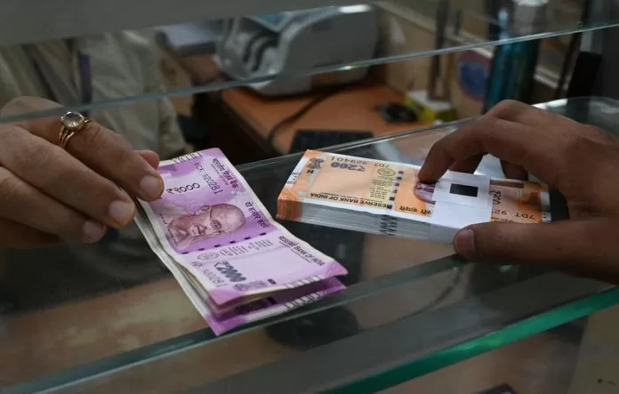 2000 Indian Currency: RBI issued a new notice regarding 2000 rupee note, check the update immediately
