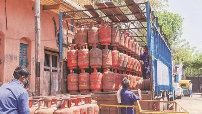 LPG Price Hike: Pakistan LPG cylinder price increased by Rs 80, Check new price here