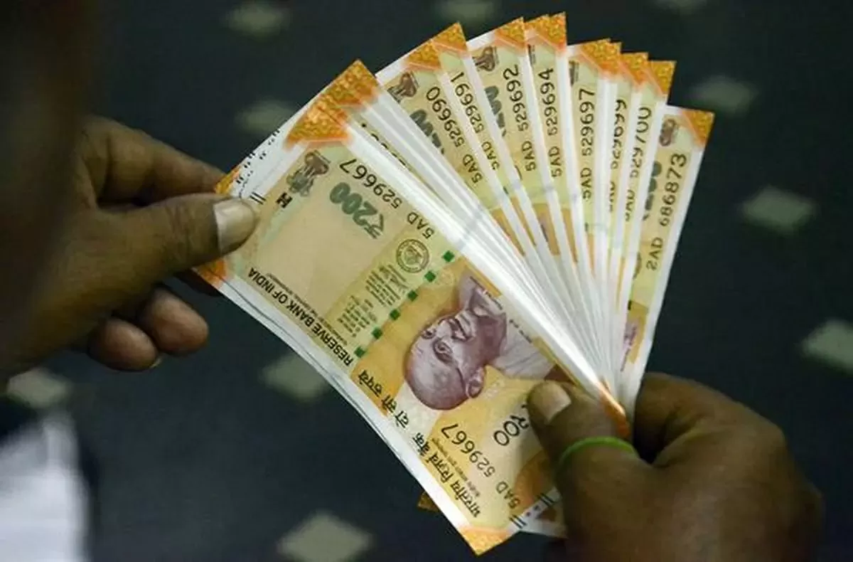 Indian currency: If you find a fake note, do this immediately, otherwise you will be jailed for 7 years! Indian currency: If you find a fake note, do this immediately, otherwise you will be jailed for 7 years!
