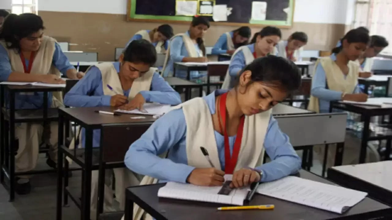 Board Exam Postponed: Big news for students! This board of UP postponed the 10th-12th examination, now it will be held next month Board Exam Postponed: Big news for students! This board of UP postponed the 10th-12th examination, now it will be held next month