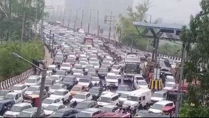 40 minutes journey in 10 minutes, there will be no jam from DND flyover to Sector 57
