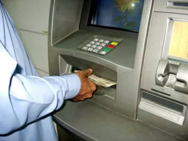 ATM Rule Change: Withdrawing money from ATM will be expensive, from May 1, you will have to pay this much charge on every transaction ATM Rule Change: Withdrawing money from ATM will be expensive, from May 1, you will have to pay this much charge on every transaction