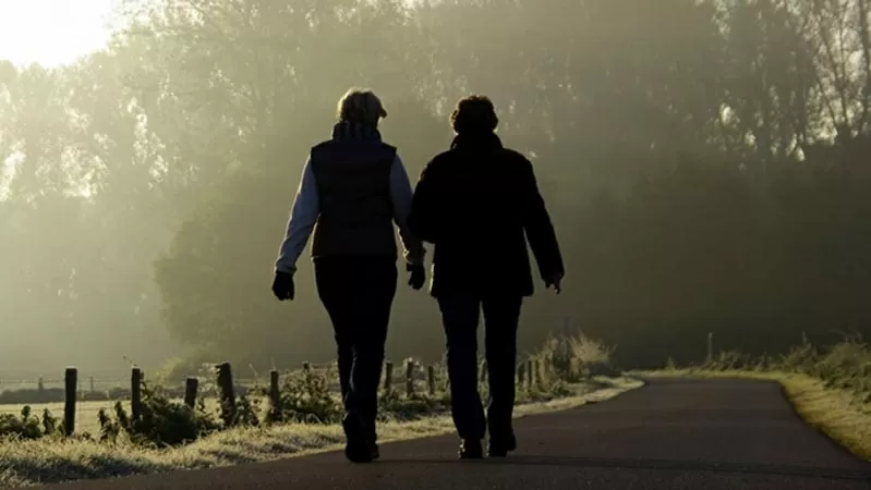Health Update: Going for a walk immediately after dinner can be harmful, know the reason