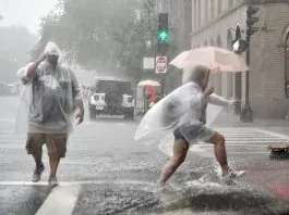 Heavy Rain Alert: There will be heavy rain with hailstorm in these states including Delhi-NCR and Mumbai! IMD issued red alert