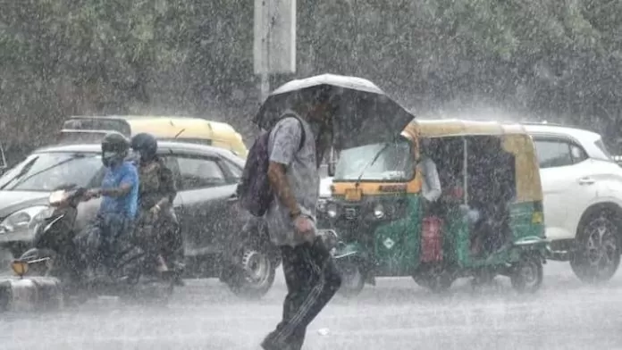IMD Alert: Heavy rain and thunderstorm warning in Delhi-NCR for four days, know the condition of your state
