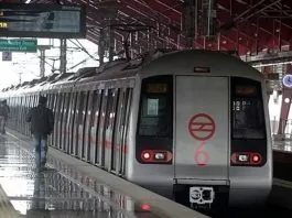 Metro Timing Change: Delhi Metro made a big change in timing for Saturday, check new timing before traveling