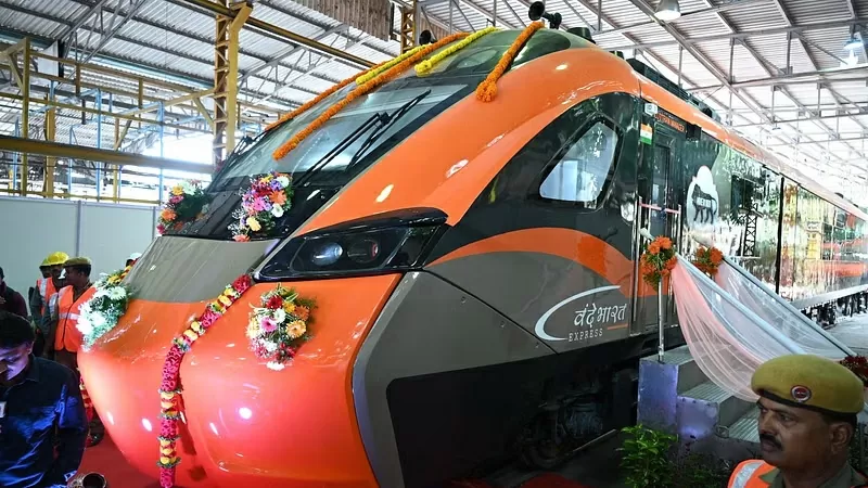New Vande Bharat Sleeper train: Country's first sleeper Vande Bharat train will run on this route, know the complete route