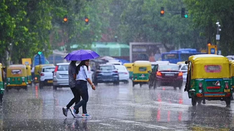 Rainfall Alert: There will be heavy rains in these states from June 12 to June 16, IMD issued high alert RainfallNew AC temperature limit: Big News! Now you will not be able to set the temperature below 20°C, government set new limit Alert: There will be heavy rains in these states from June 12 to June 16, IMD issued high alert