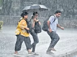 Weather Alert: There will be heavy rain from Delhi to Kerala, storm warning also