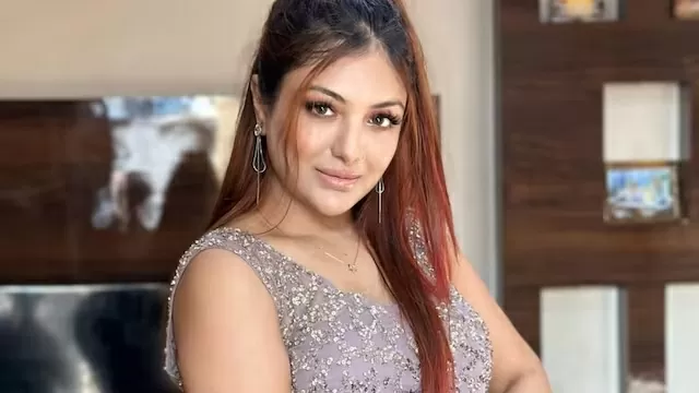 Even after the director said 'cut' on an intimate scene, the co-actor kept kissing, Khushi Mukherjee shared her experience