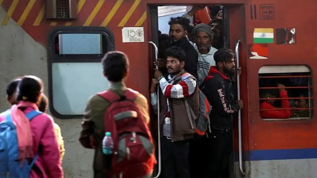 Railway New Facility: Good news for railway passengers! Now this AC facility will be available in sleeper coaches, see details