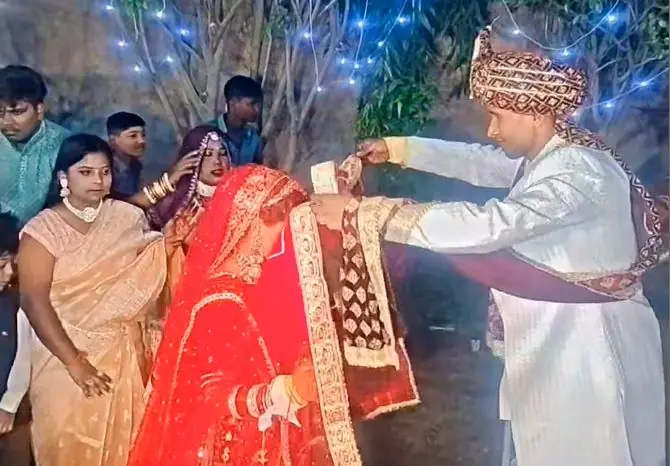 Funny Wedding Video Groom's actions at the bride's entry terrified people; the viral video will leave you stunned.