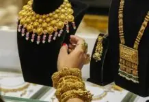 Gold and silver prices crashed in India last night, falling by ₹16,500. Gold and silver prices crashed in India last night, falling by ₹16,500.