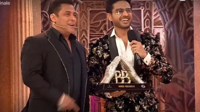Bigg Boss 19 Winner: Gaurav Khanna lifts the glittering Bigg Boss trophy, wins Rs 50 lakh