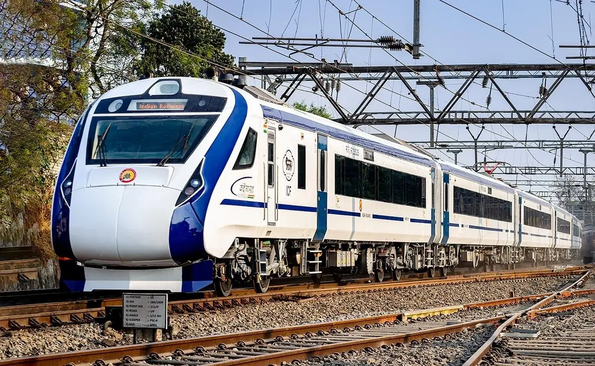 Vande Bharat Express: Now this royal train will run regularly on this route from December 9, Check Route and Time Table