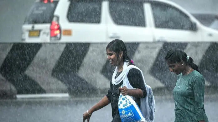 UP Weather Forecast: Rain and hail in 25 districts of UP, IMD warns, know the condition of other states